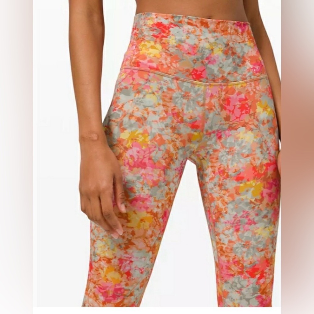 Lululemon Athletica Align HR Pant 28". Size 6